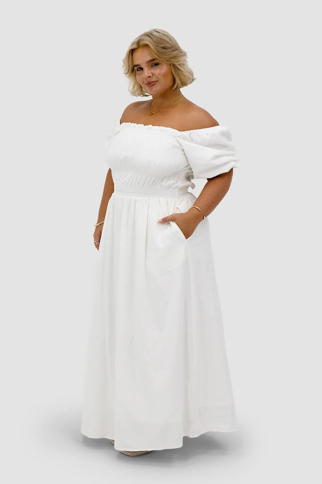 ISMAE MAXI DRESS WHITE