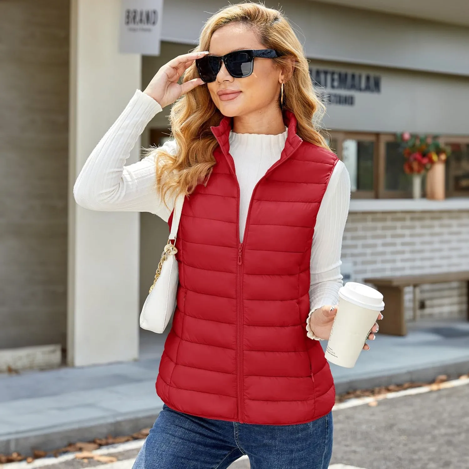 Women's Puffer Vest Lightweight Stand Collar Zip 4 Pockets Puffy Vests Sleeveless Quilted Padded Outerwear