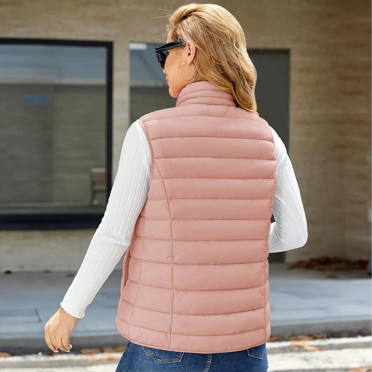 Women's Puffer Vest Lightweight Stand Collar Zip 4 Pockets Puffy Vests Sleeveless Quilted Padded Outerwear